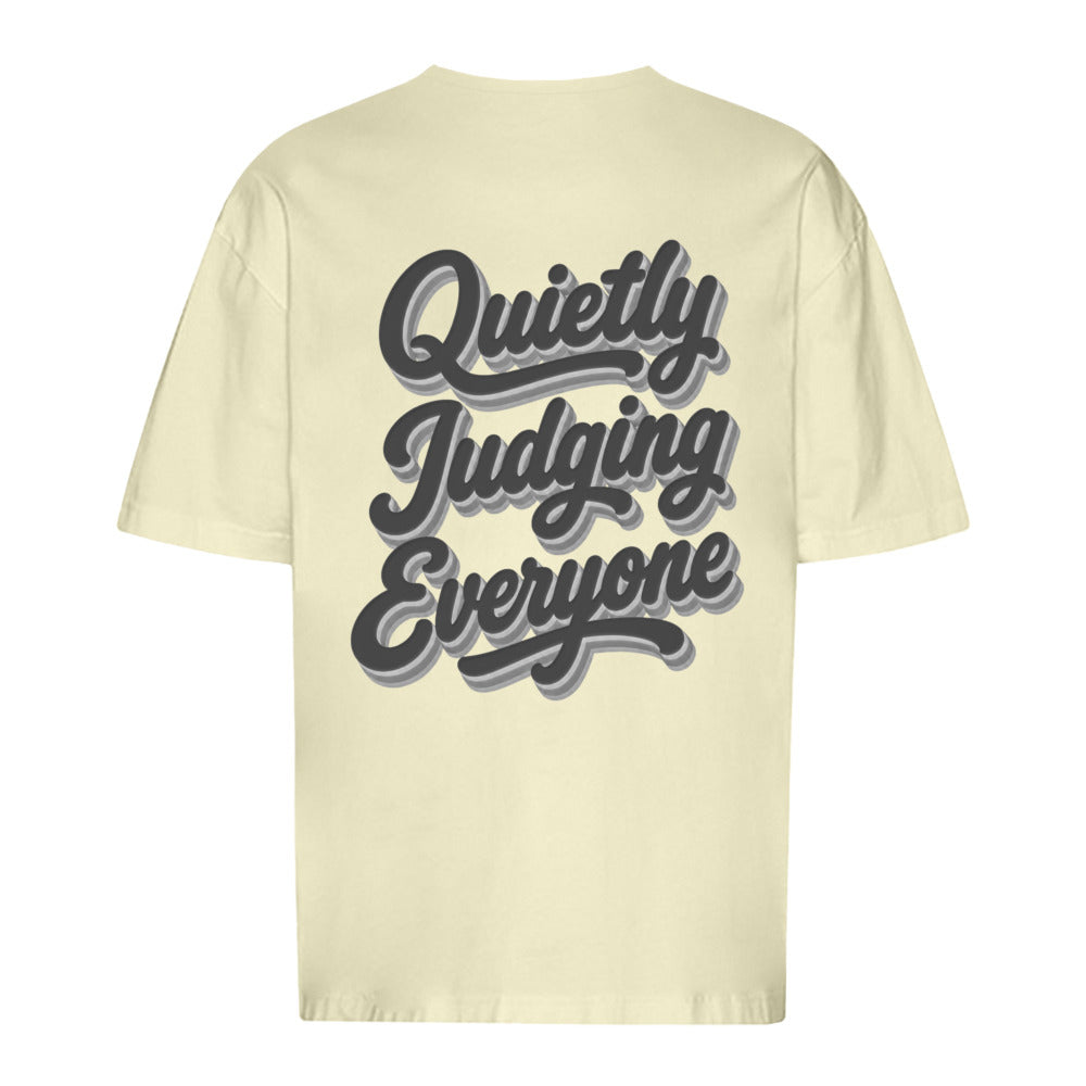 Quietly Judging – Lona Pets